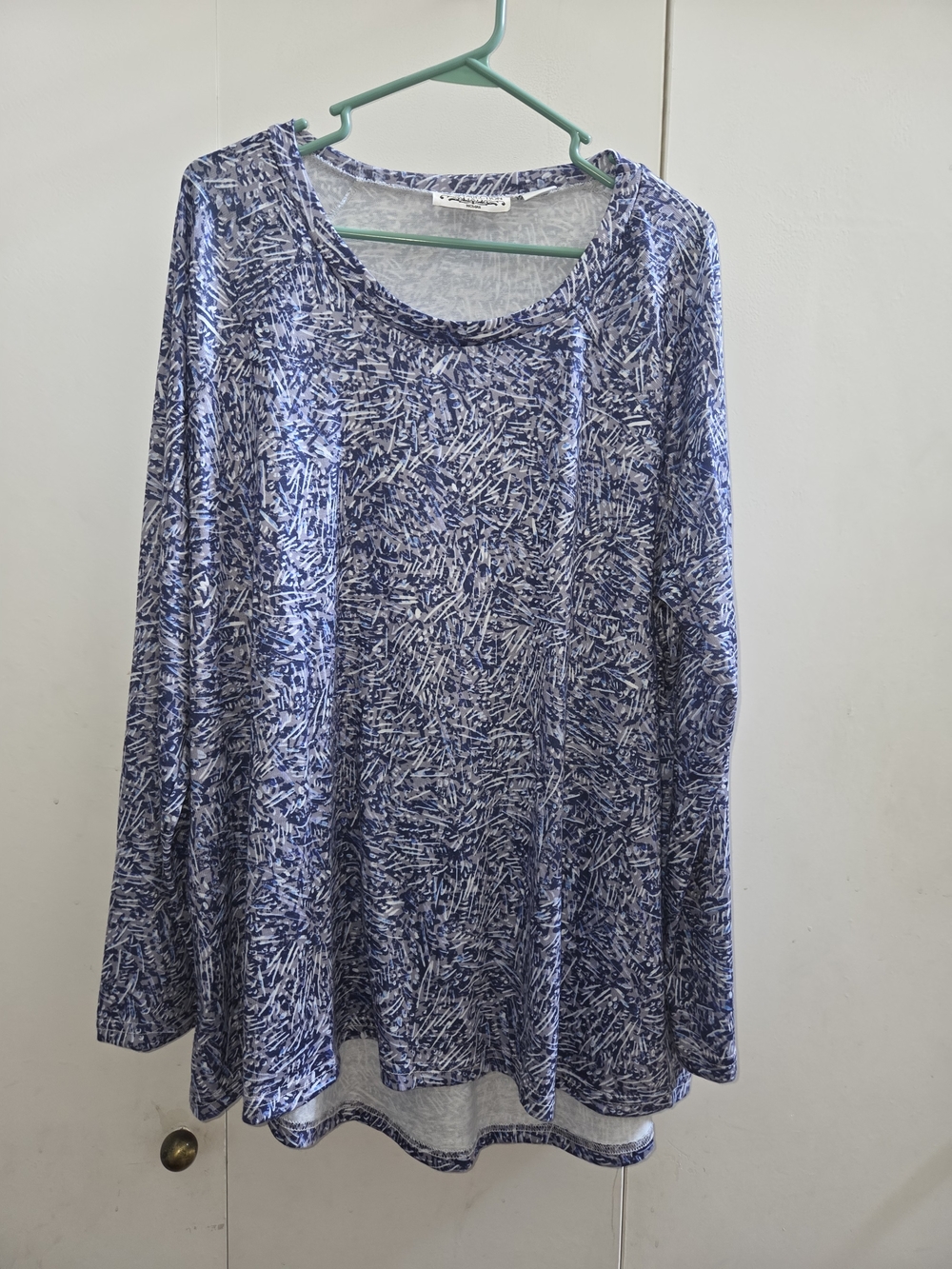 new directions Blue-White Abstract Print Long Sleeve Tee